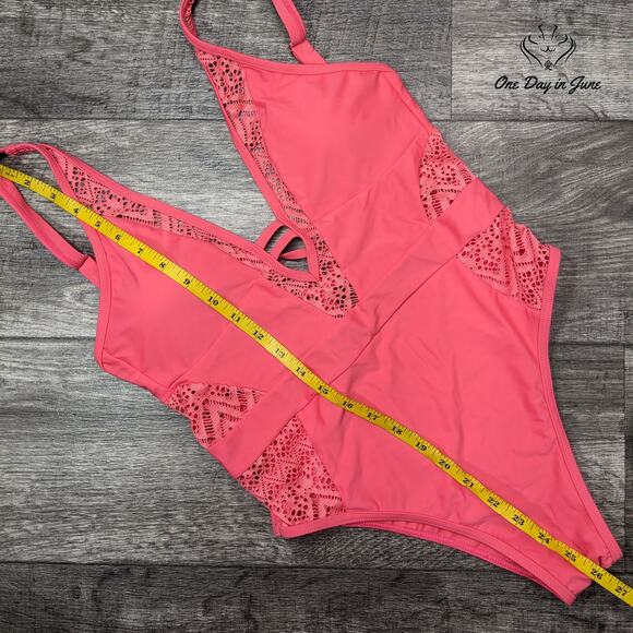 Wevswe Deep V One Piece Swimsuir Size M - Picture 3 of 4